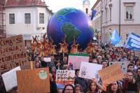 Prosvjed za klimu u Zagrebu [ 1.36 Mb ]