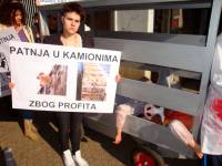Prosvjed protiv transporta životinja 2010. 14 [ 134.07 Kb ]