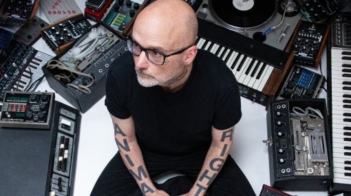 Moby [ 411.61 Kb ]