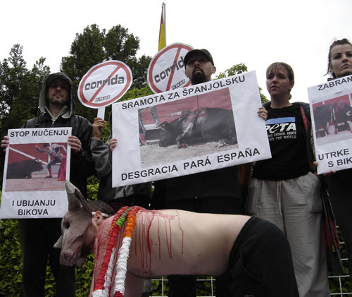Prosvjed ispred španjolske ambasade 2