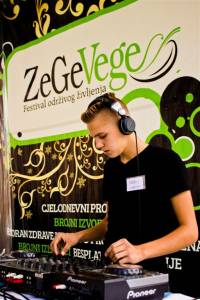 ZeGeVege 2013, DJ Akademija, photo by: Marija Feldi [ 100.72 Kb ]