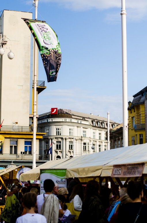 Galerija- Jubilarni 10. ZeGeVege (Matej �elar) [ 189.11 Kb ]