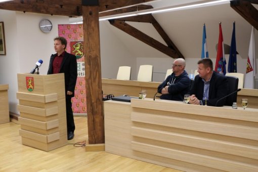 Tiskovna konferencija: peticija za zabranu petardi [ 94.51 Kb ]