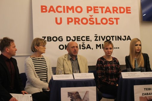 Stru�njaci za zabranu petardi [ 302.94 Kb ]