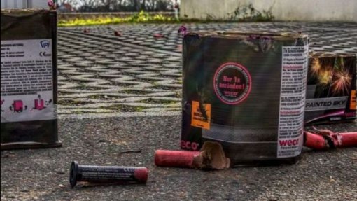 pirotehnika [ 65.33 Kb ]