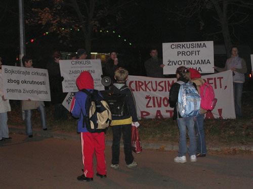 Prosvjed protiv Gaertnera u Slavonskom Brodu 2