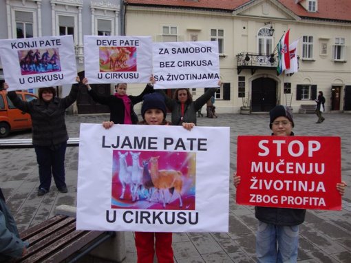 Protest against circuses in Samobor 3 [ 112.45 Kb ]