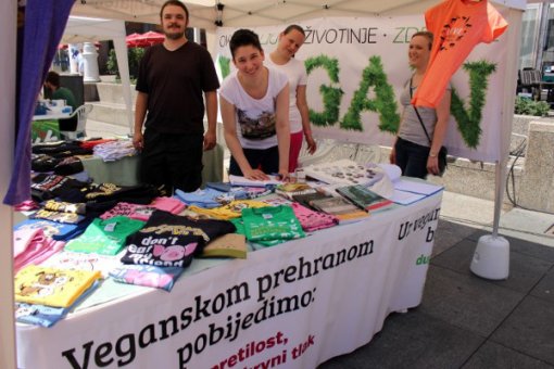 Prijatelji �ivotinja [ 108.59 Kb ]